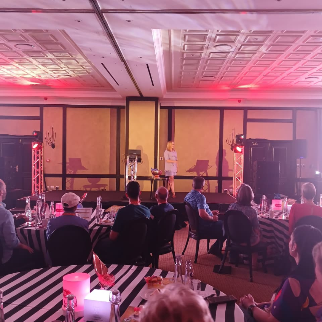 5.Facebook Post - MVR (64)